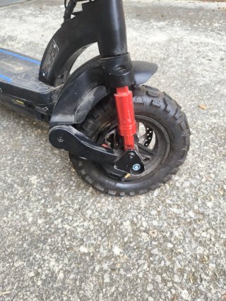 Patinete Eléctrico Negro con Detalles Azules