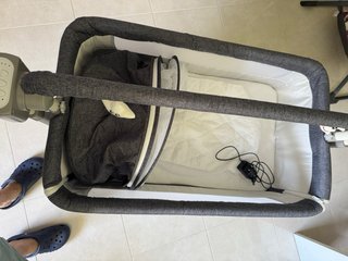Cuna bebé con balanceo