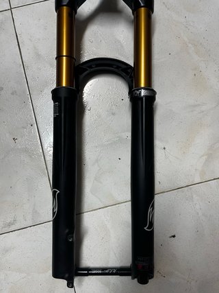 Horquilla FOX 34 Factory Kashima GRIP X – NUEVA