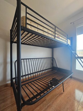 Litera con sofá cama y colchón