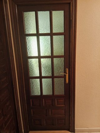 Puerta madera 82x210 con cristal