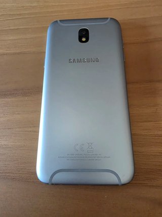 Samsung Galaxy J5  Plateado