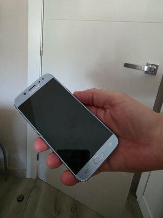 Samsung Galaxy J5  Plateado