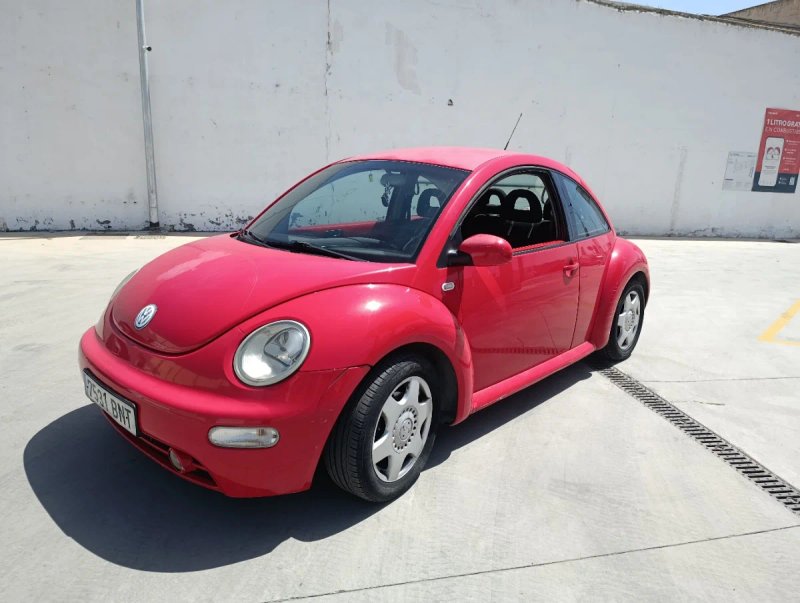 Volkswagen Beetle 2001 - foto 1