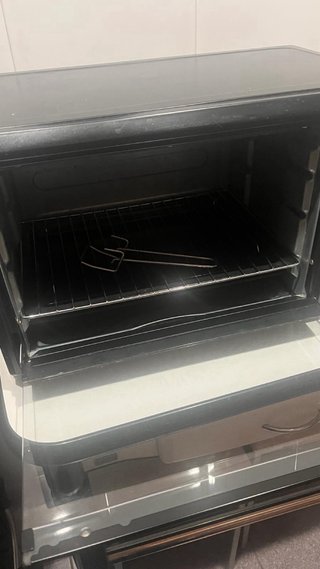 Horno eléctrico negro