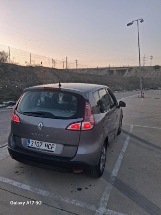Renault Scenic 2011