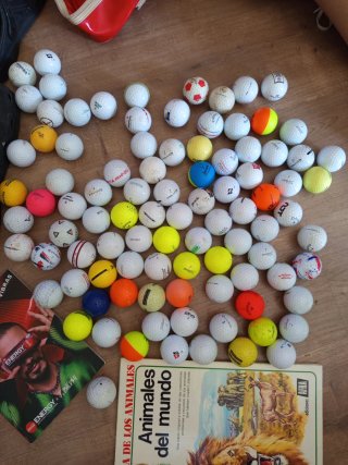 Conjunto di palline da golf varie