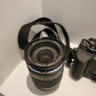 Olympus M.Zuiko 14-150mm ii f/4-5.6 Abierto a ofer