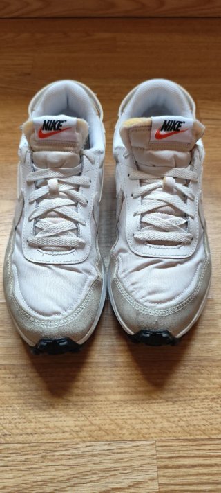 Nike Waffle Talla 42.5 Beige/Blanco