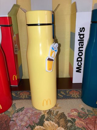 Botellas y Jarra McDonald's con Charms