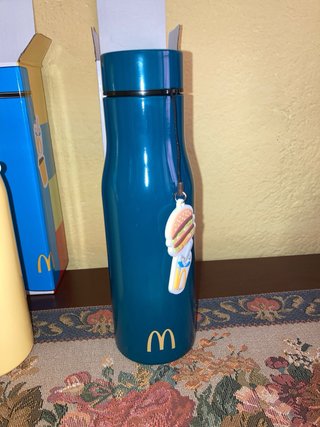 Botellas y Jarra McDonald's con Charms