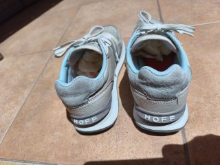 Zapatillas HOFF grises y blancas, poco uso.