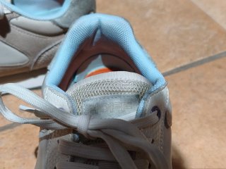Zapatillas HOFF grises y blancas, poco uso.