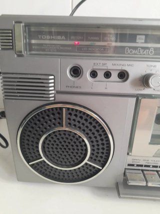 Radiocasete Toshiba RT-S713 Bombeat 8