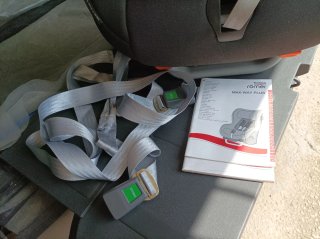 Britax Römer MAX-WAY PLUS a contramarcha