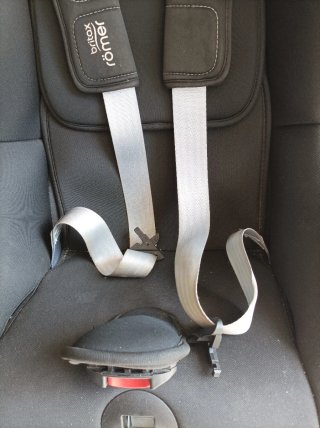 Britax Römer MAX-WAY PLUS a contramarcha