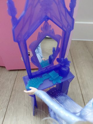 Muñeca Elsa Frozen Disney y accesorios