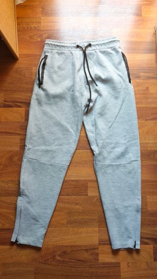 Pantalón de chándal gris