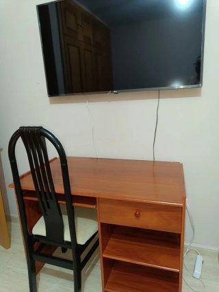 SE ALQUILA HABITACIÓN