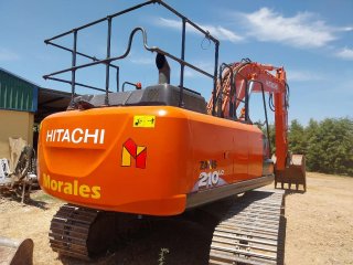Excavadora Hitachi 210