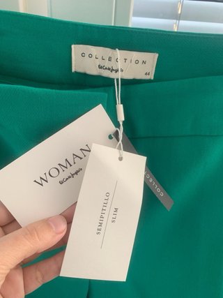 Traje esmeralda nuevo con etiquetas