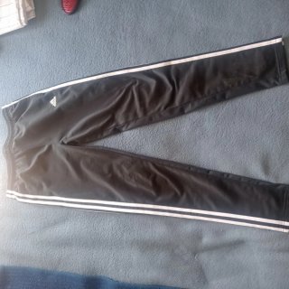 Chándal Adidas Essentials Tiberio
