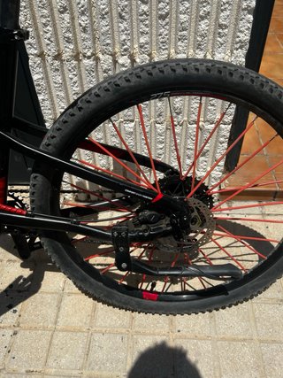 Bicicleta Rockrider Negra y Roja