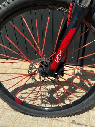 Bicicleta Rockrider Negra y Roja