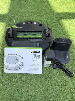 Robot Aspirador Roomba i5 + Base