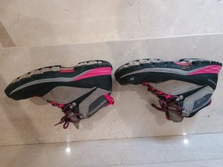 Botas de montaña Quechua Talla 38