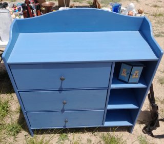 Cómoda azul Ikea