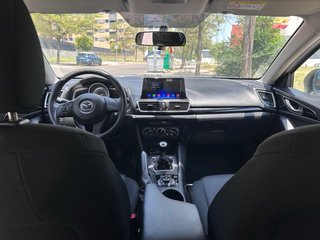 Mazda 3 Blanco 1.5 gasolina 100 cv año 2015