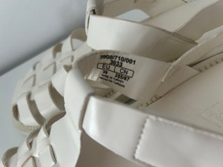 Sandalias Zara Blancas Talla 39