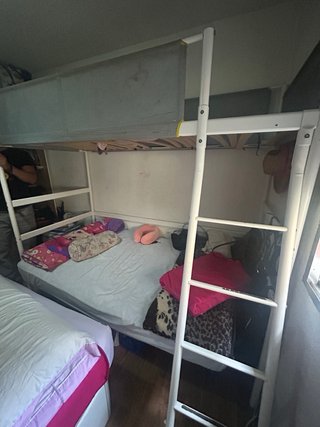 Cama alta aluminio IKEA