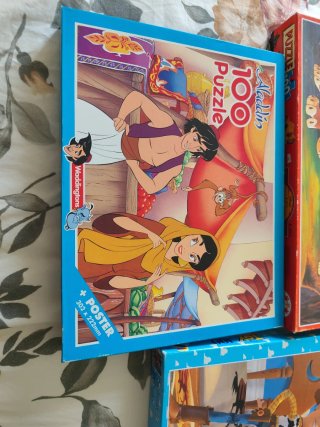Lote 3 puzzles Disney: El Rey León, Aladdin, Toy S