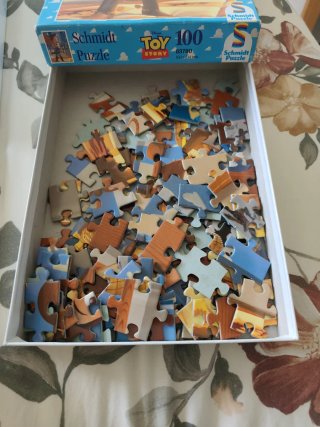 Lote 3 puzzles Disney: El Rey León, Aladdin, Toy S