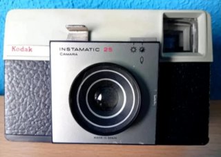 Lotto di 2 Fotocamere Vintage Polaroid e Kodak