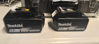 Taladro Atornillador Makita + Cargador +  3 Baterí