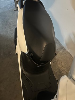 Honda Vision 110 Blanca, Scooter Automática