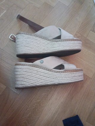 Sandalias cuña Refresh beige/marrón