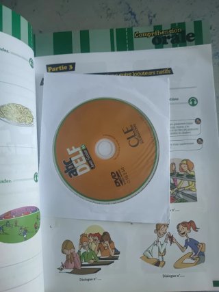 ABC DELF Junior Scolaire A1 200 exercices
