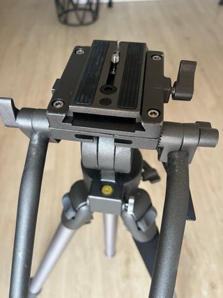 Trípode para cámara con funda