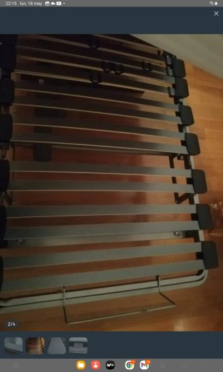 Cama articulada con colchón viscoelástico.