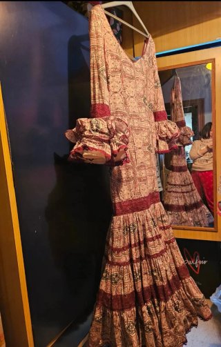 Traje de Gitana Rosa y Morado