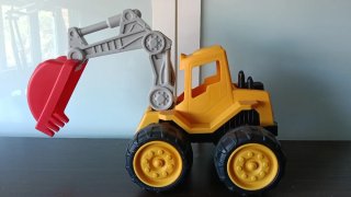2 vehículos Excavadora y porta coches x 10€