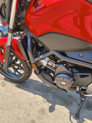 Honda NC750S Roja Moto Naked