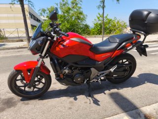 Honda NC750S Roja Moto Naked