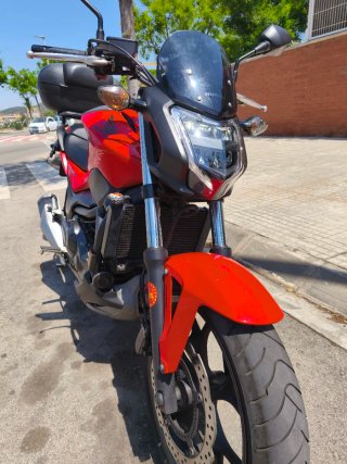 Honda NC750S Roja Moto Naked