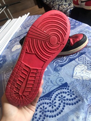 Jordan Zapatillas Negras y Rojas