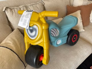 Moto Correpasillos Feber - Nueva con etiqueta